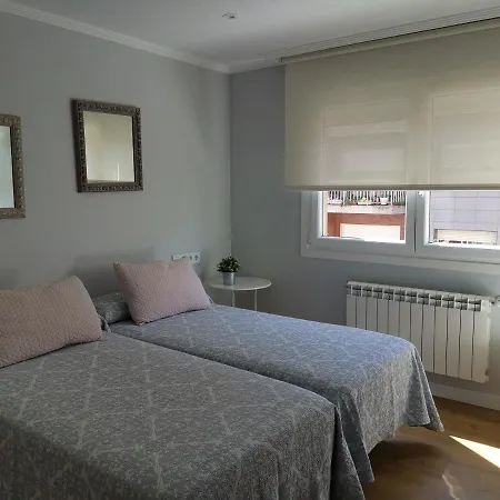 Moderno Céntrico Y Soleado Appartamento